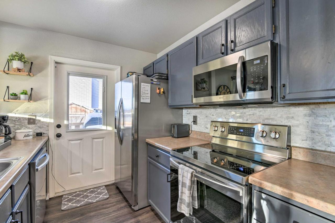 Updated Townhome Near Airport And Shopping! Anchorage Zewnętrze zdjęcie